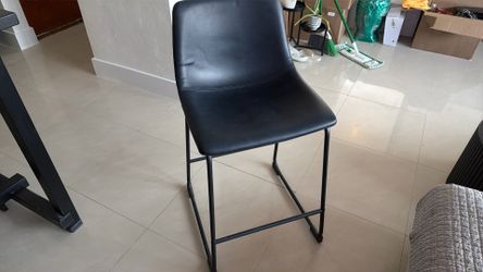 Bar chairs or high table