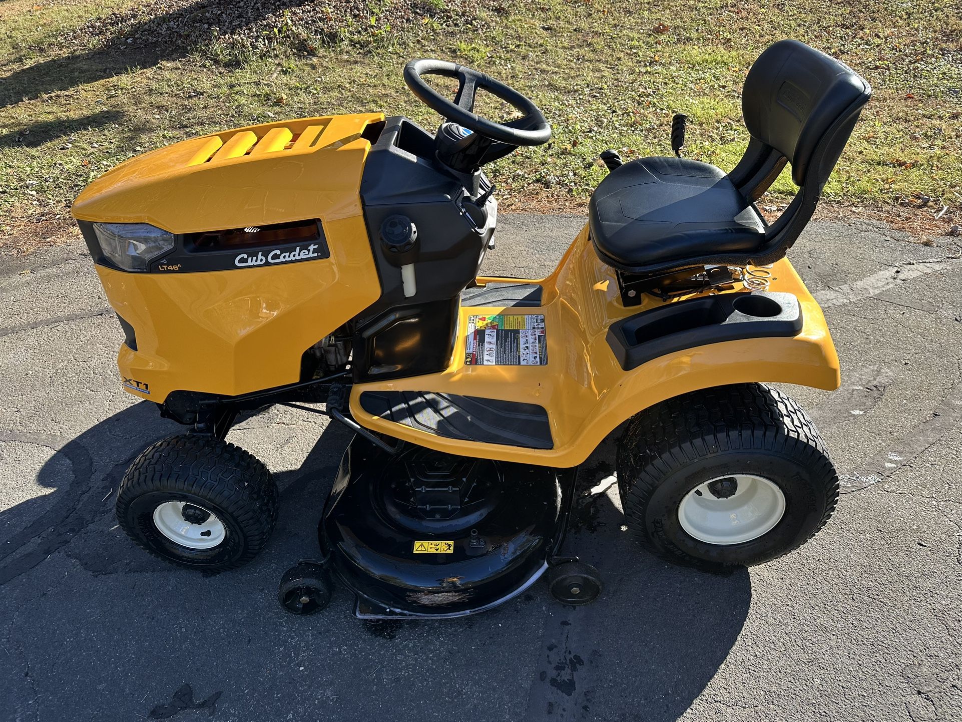 Cub Cadet XT1 LT46”