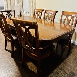 Dinning Table
