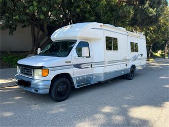 2004 RV BT Cruiser Motorhome 29,000 Miles