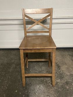 Wood chairs x5