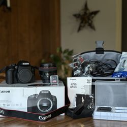 Canon EOS 850D DSLR Camera Bundle — LIKE NEW — Less Than 300 Shutter Count!