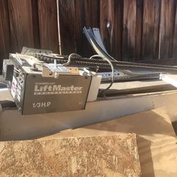 Chamberlain Lift Master 1/3 Hp Garage Door Opener