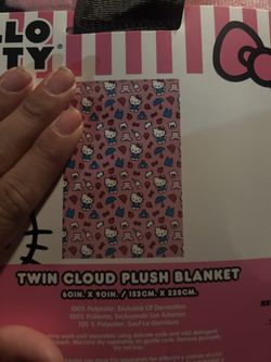 HELLO KITTY BLANKET