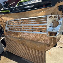 Front Grill Ford 70s Year In Good Condition