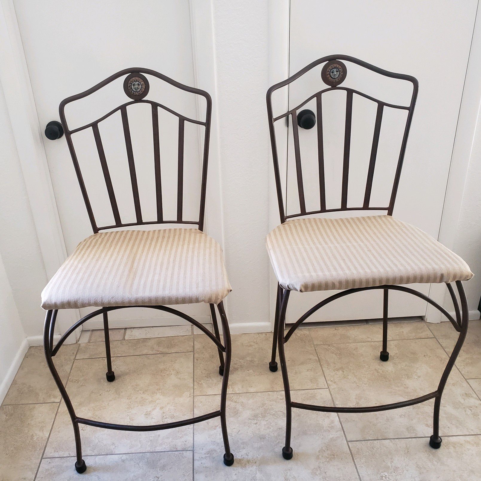 Bar / kitchen chairs