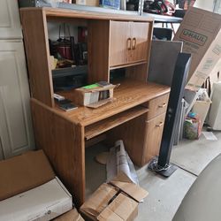 Computer Desk - Expandable. 