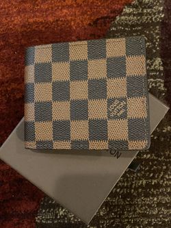 Man wallet