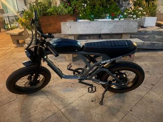 Revi Bikes Electric Moped-Style E-Bike