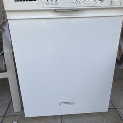 Dishwasher 