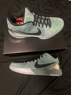 Kobe IV Girl Dad