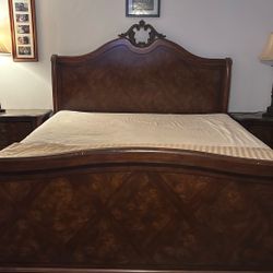 Cal King Bedroom Set 