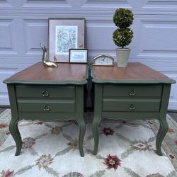 Set Of 2 Refinished Solid Wood End Tables With One Draw 