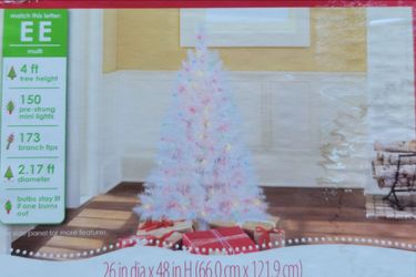 Free White Christmas Tree
