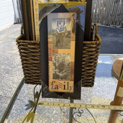 Wooden Wine Hanging Sign , 16 round. ,$10