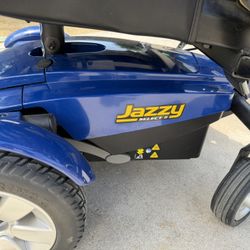 Jazzy, Select 6 New Batteries Wheelchair