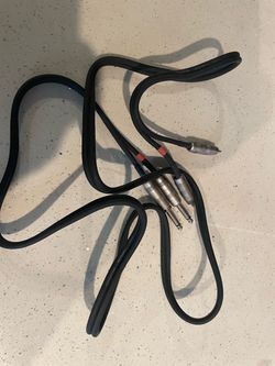 Stereo or equipment cables 5 feet