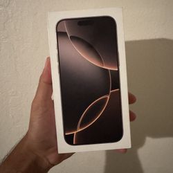 iPhone 16 Pro Max 256GB Unlocked Gold