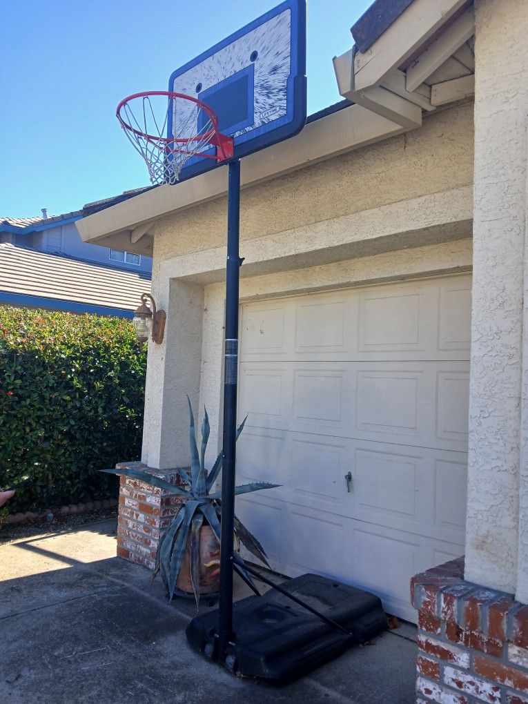 Basketball Hoop