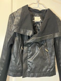 WOMEN’S BLACK TEXTURED FASHION JACKET-SIZE 34 (small)