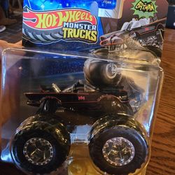 Hot Wheels Monster Trucks TV Series Batmobile- Brand New