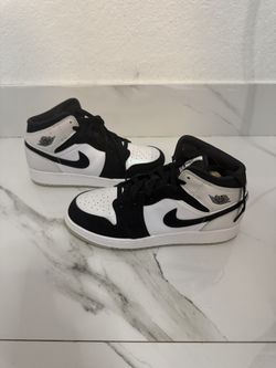 Size 7 Men / 8.5 Women - Air Jordan 1 Mid SE Diamond (PS)