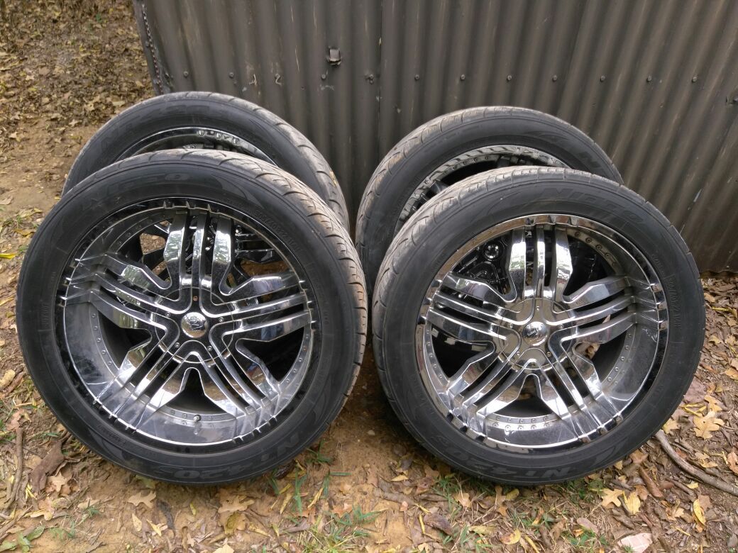 22 inch bonetti wheels and nitto tires