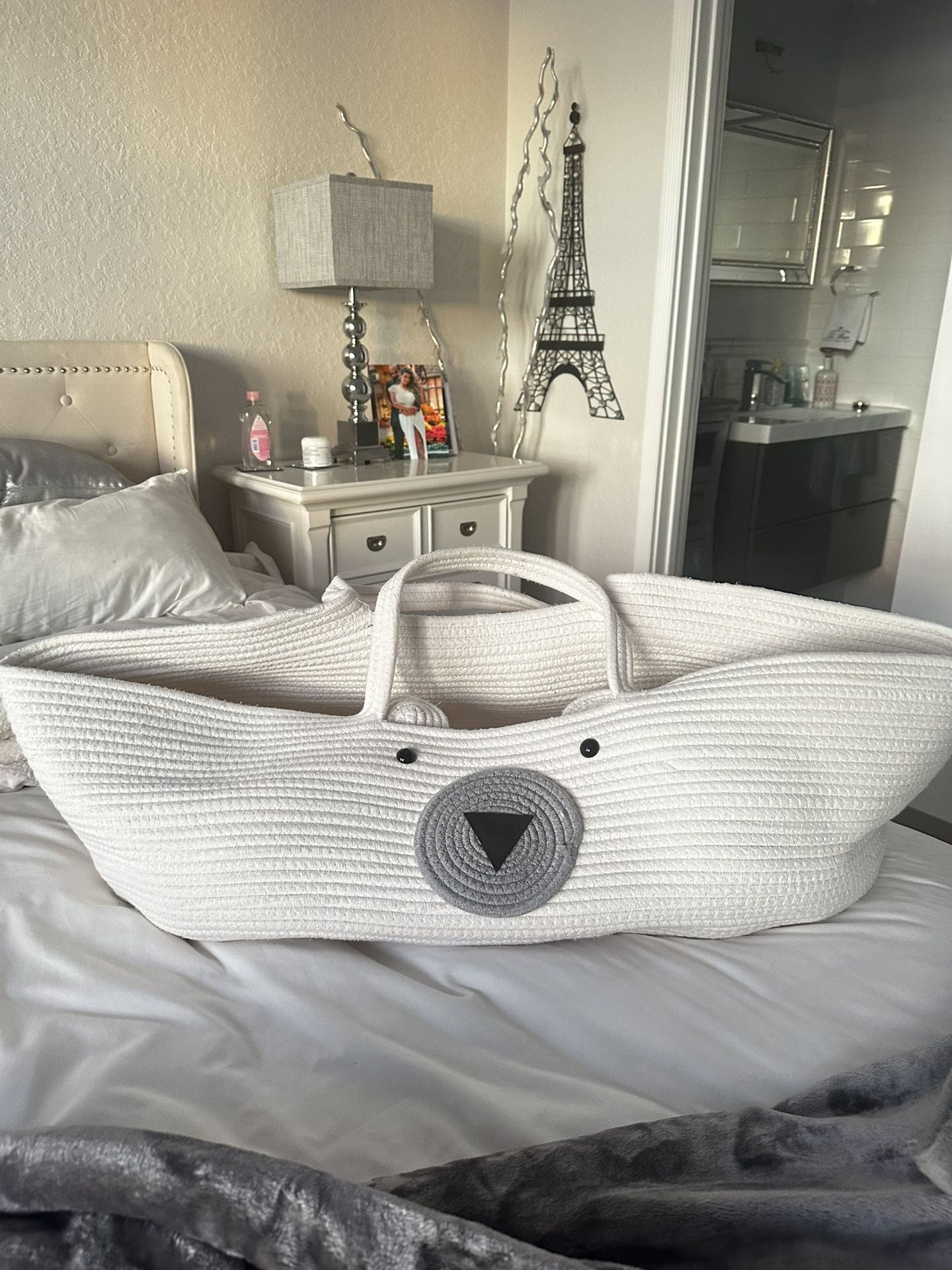 Baby Changing Basket 🧺 