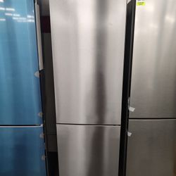 Bosch 500 Series B24CB50ESS 24 Inch Counter Depth Freestanding Bottom Freezer Smart Refrigerator