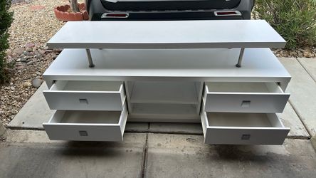 Tv stand with 4 drawers