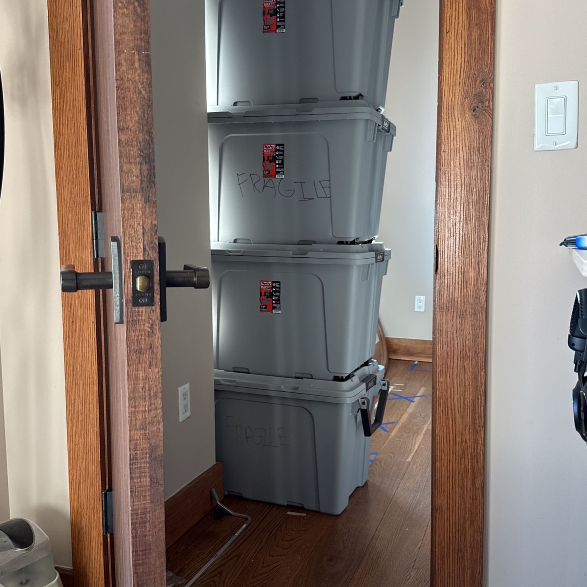 Hefty 28gal Max Tote Wheel