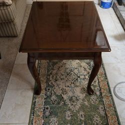 Bombay Company Cherry Wood End Table Withdrawer