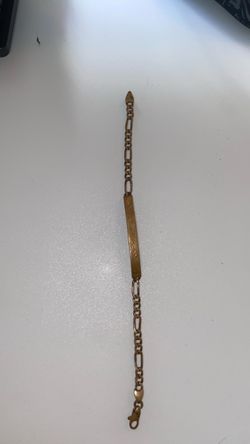 14k gold bracelet lmk shoot me and offer