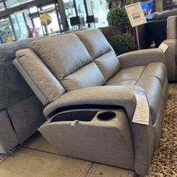 Beautiful Sofa & Loveseat 