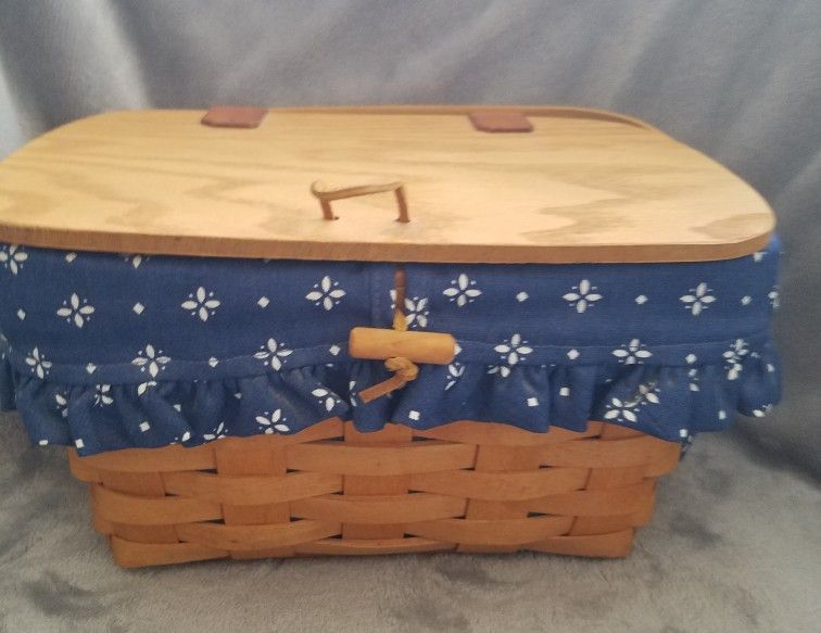 Longaberger 1994 Medium Purse Basket