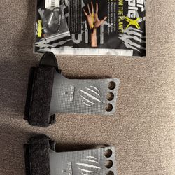 BEAR KOMPLEX GYM GRIPS