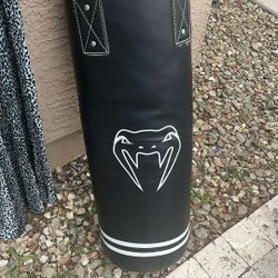 70 Lbs Punching Bag 