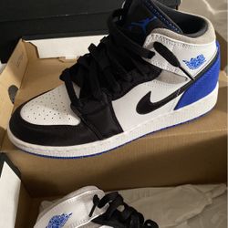 5.5 Y Air Jordan 1