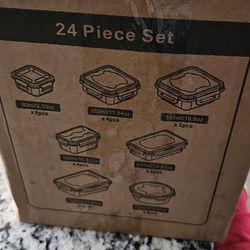 24 Piece Set Plastic Containers