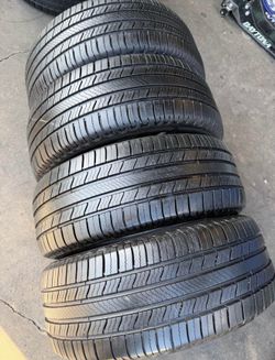 245 60 18 Michelin With 80% of life the 4