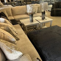 Absolutely Gorgeous Deep Cushion Cozy Sectional!