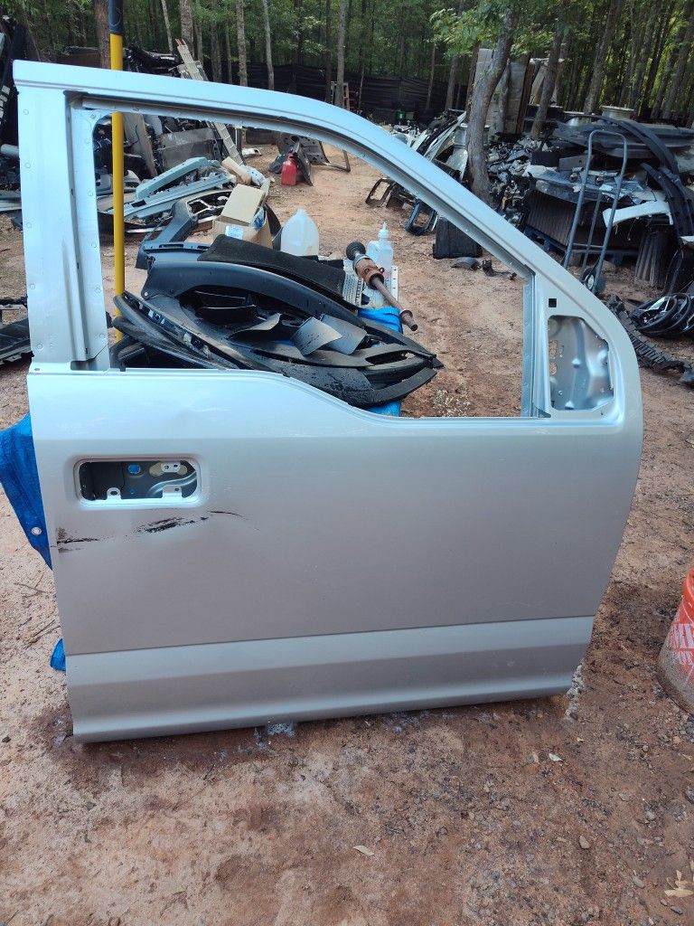 Right Hand Front For A 2015 21