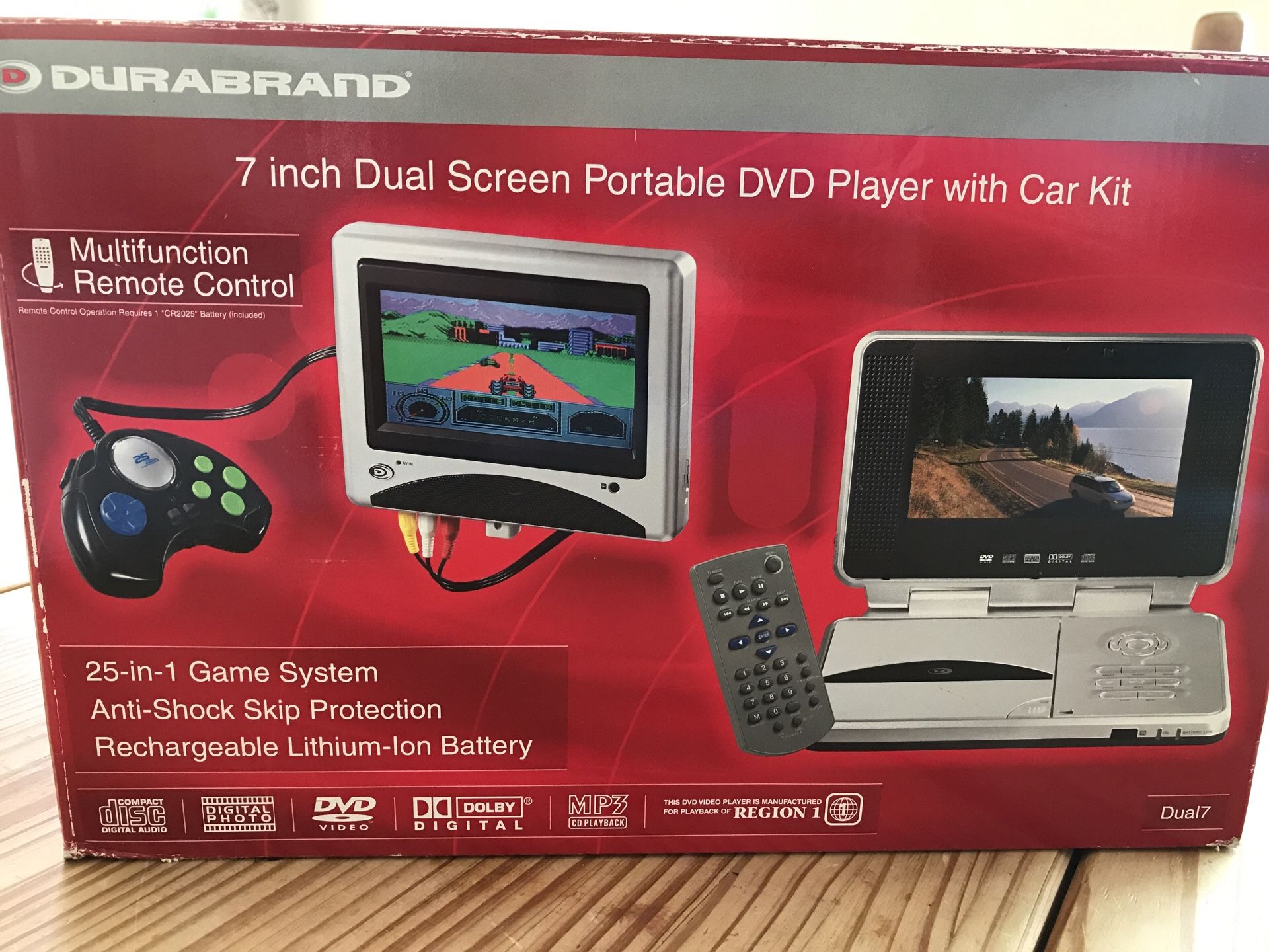 DURABRAND 7” Dual screen Portable DVD player with car kit