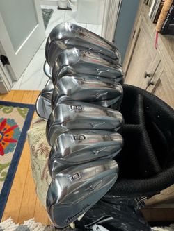 Mizuno 225 pro iron graphite shaft 5-PW