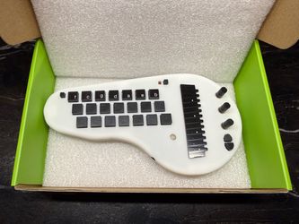 minichord synthesizer