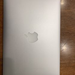 Apple MacBook Air 11” 2015 macOS Monterey Like New!