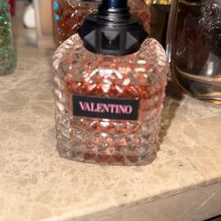 Valentino Donna Born In Roma 