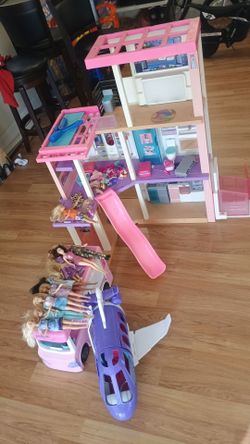 Barbie Dream House Plane Camper dolls