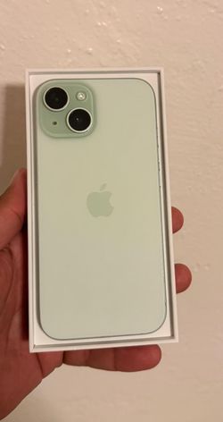 Apple iPhone 15 Green Open Box