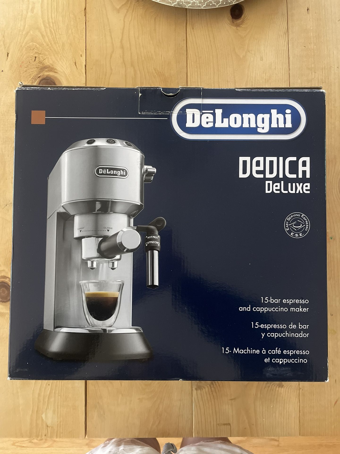 Espresso Machine DeLonghi dedica deluxe